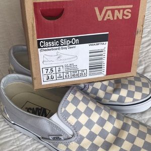 gray dawn checkered vans